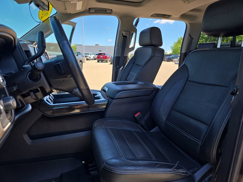 Used 2016 GMC Sierra 1500 Denali w/ Enhanced Driver Alert Package AWD/4WD image 15