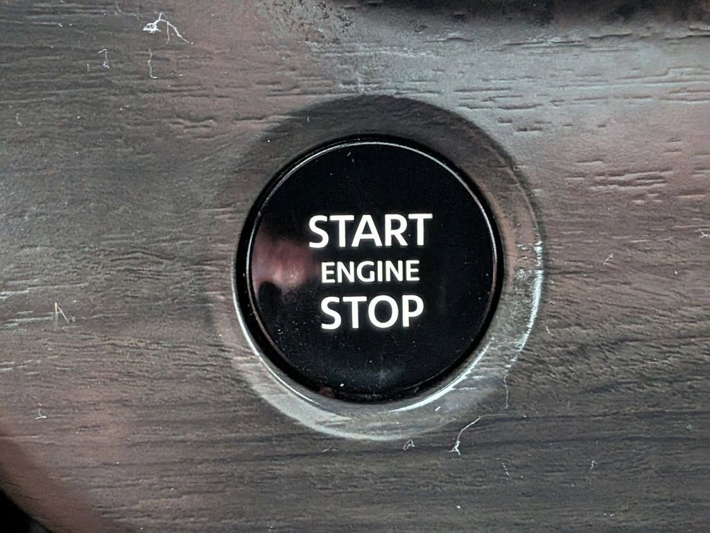 Used 2025 Nissan Murano Platinum w/ Cargo Package image 16