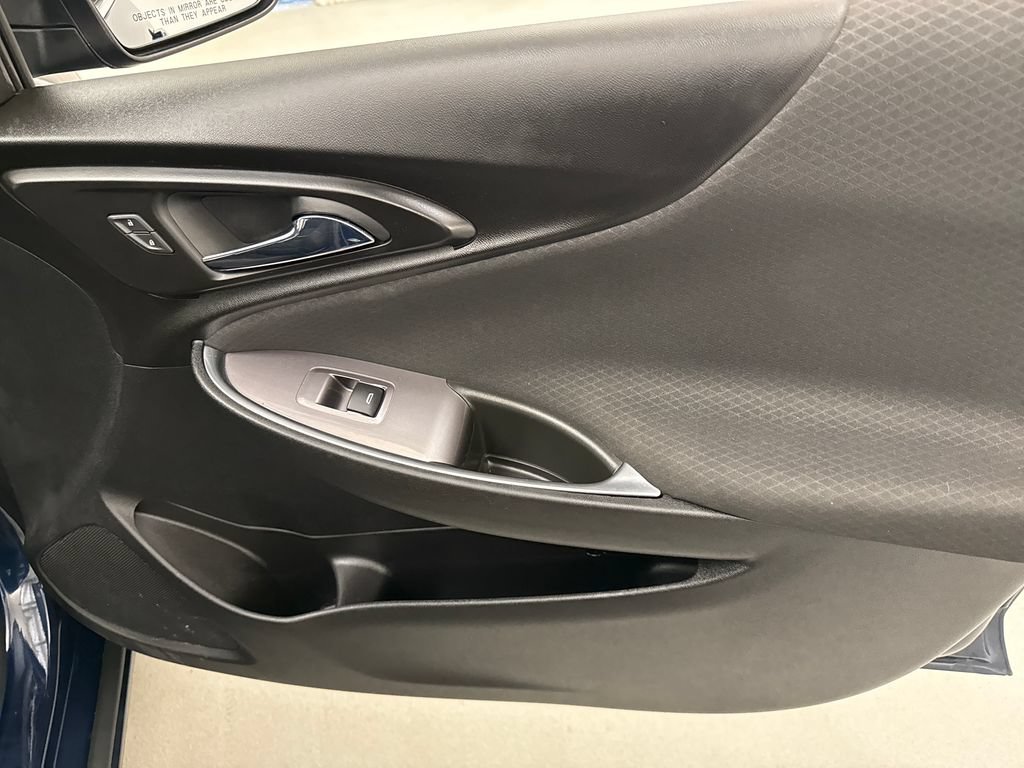 Used 2021 Chevrolet Malibu LT FWD image 29