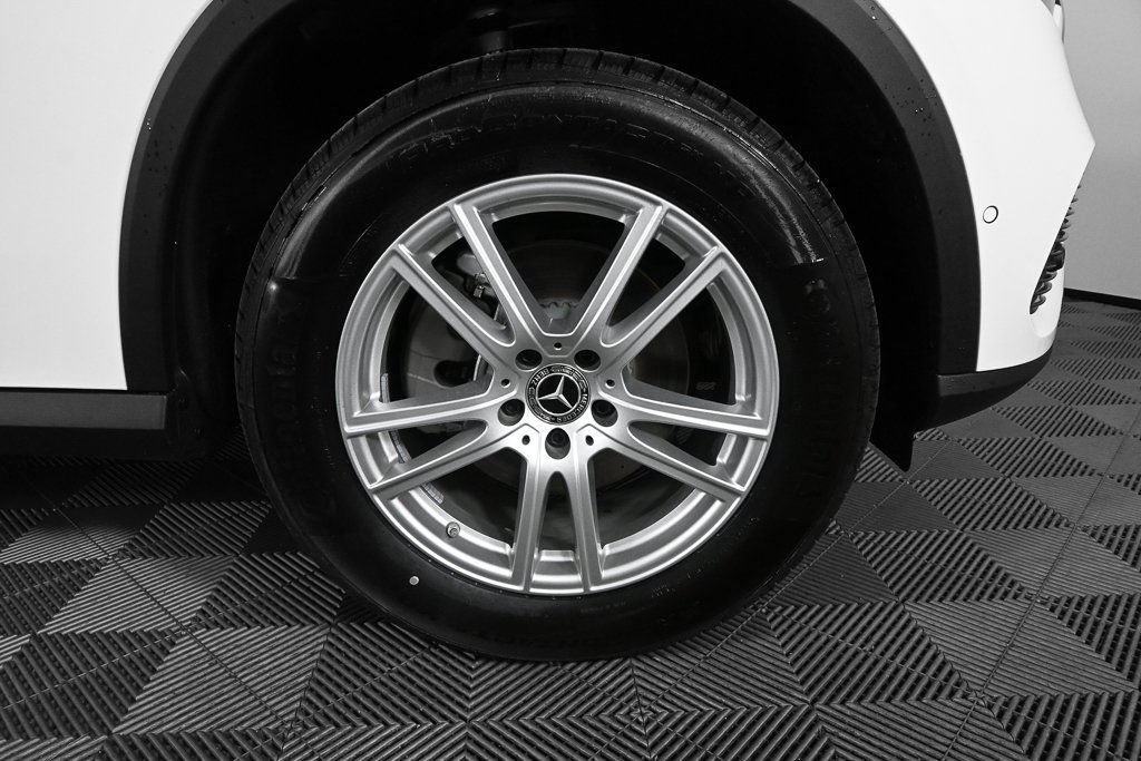 New 2025 Mercedes-Benz GLC 300 4MATIC image 31