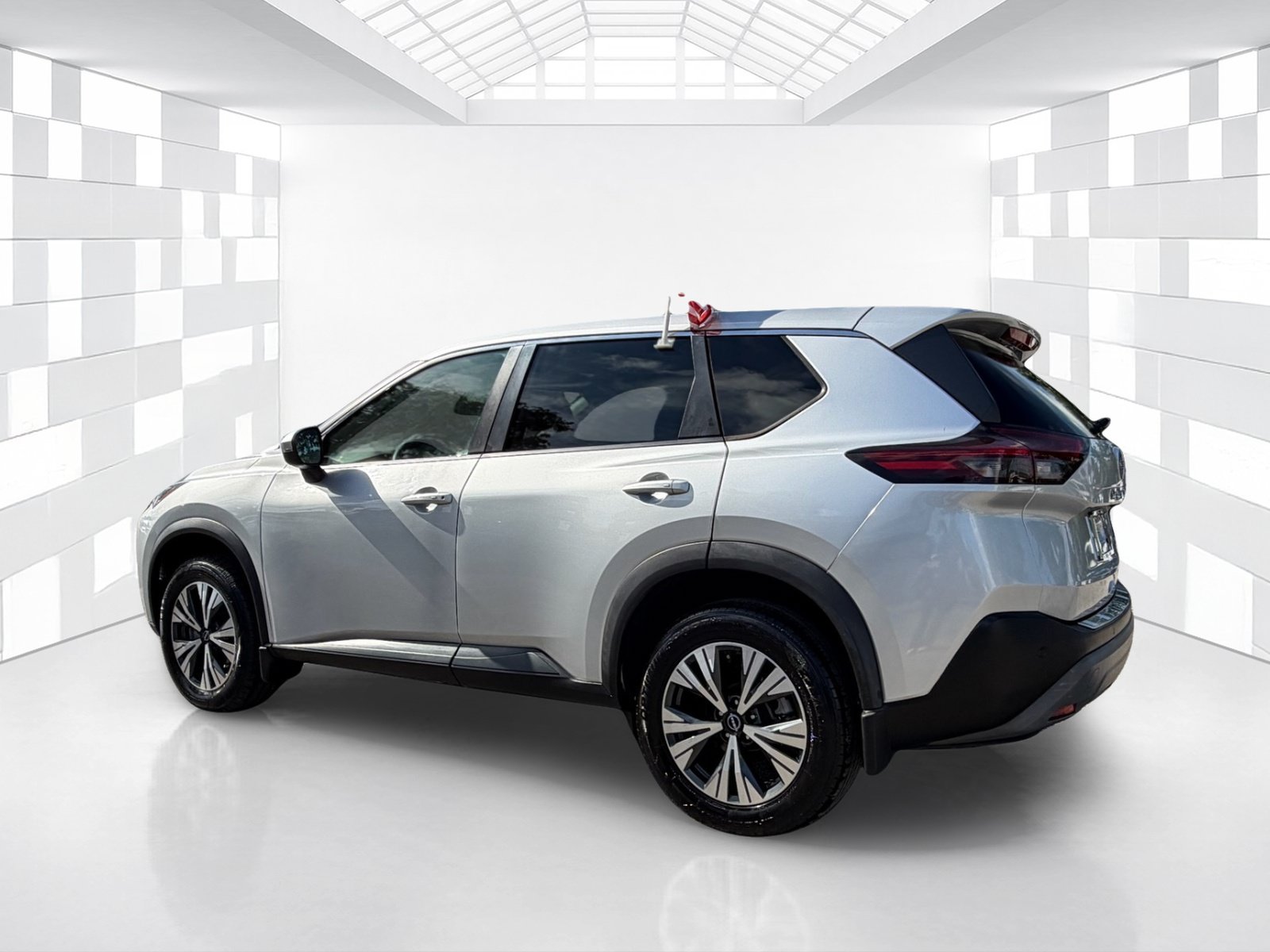 Certified 2022 Nissan Rogue SV FWD image 5