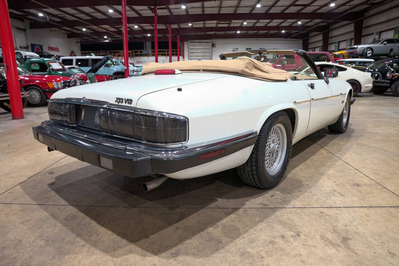 Used 1992 Jaguar XJS V12 Convertible RWD image 8