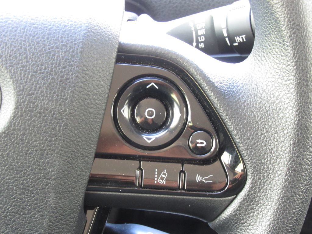 Certified 2020 Toyota Prius LE AWD/4WD image 25