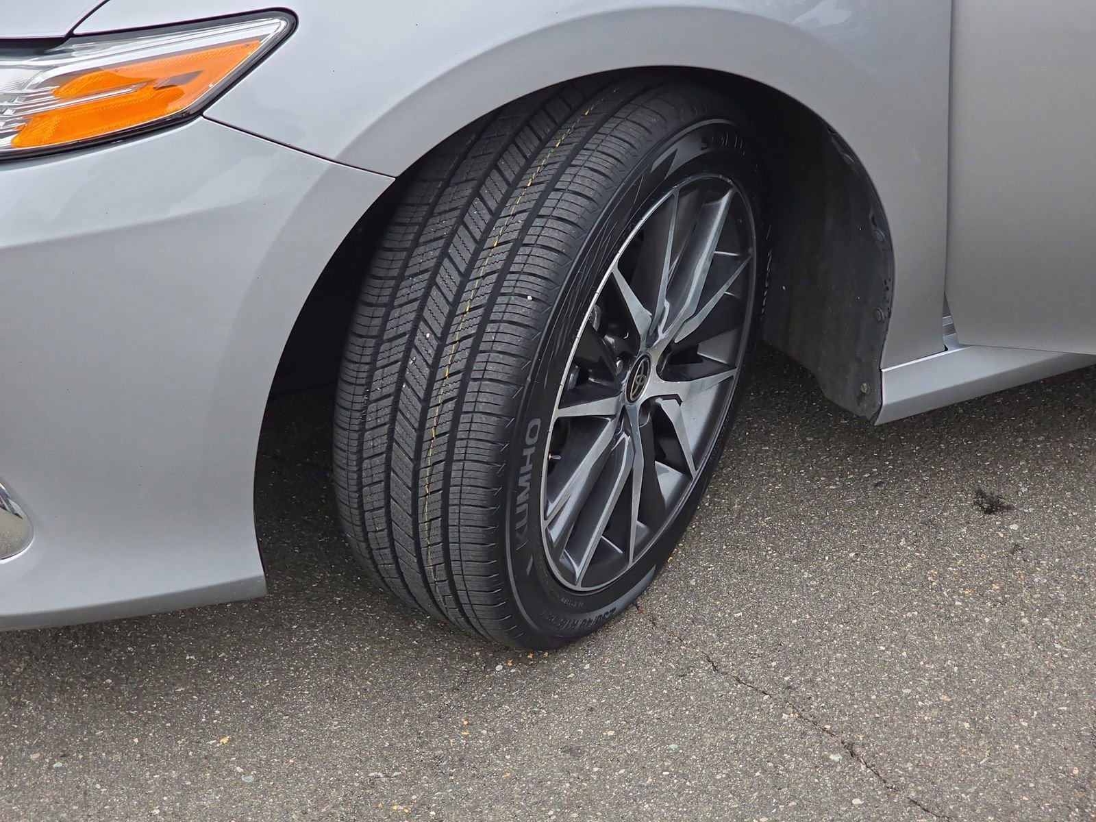 Used 2022 Toyota Camry XLE image 36