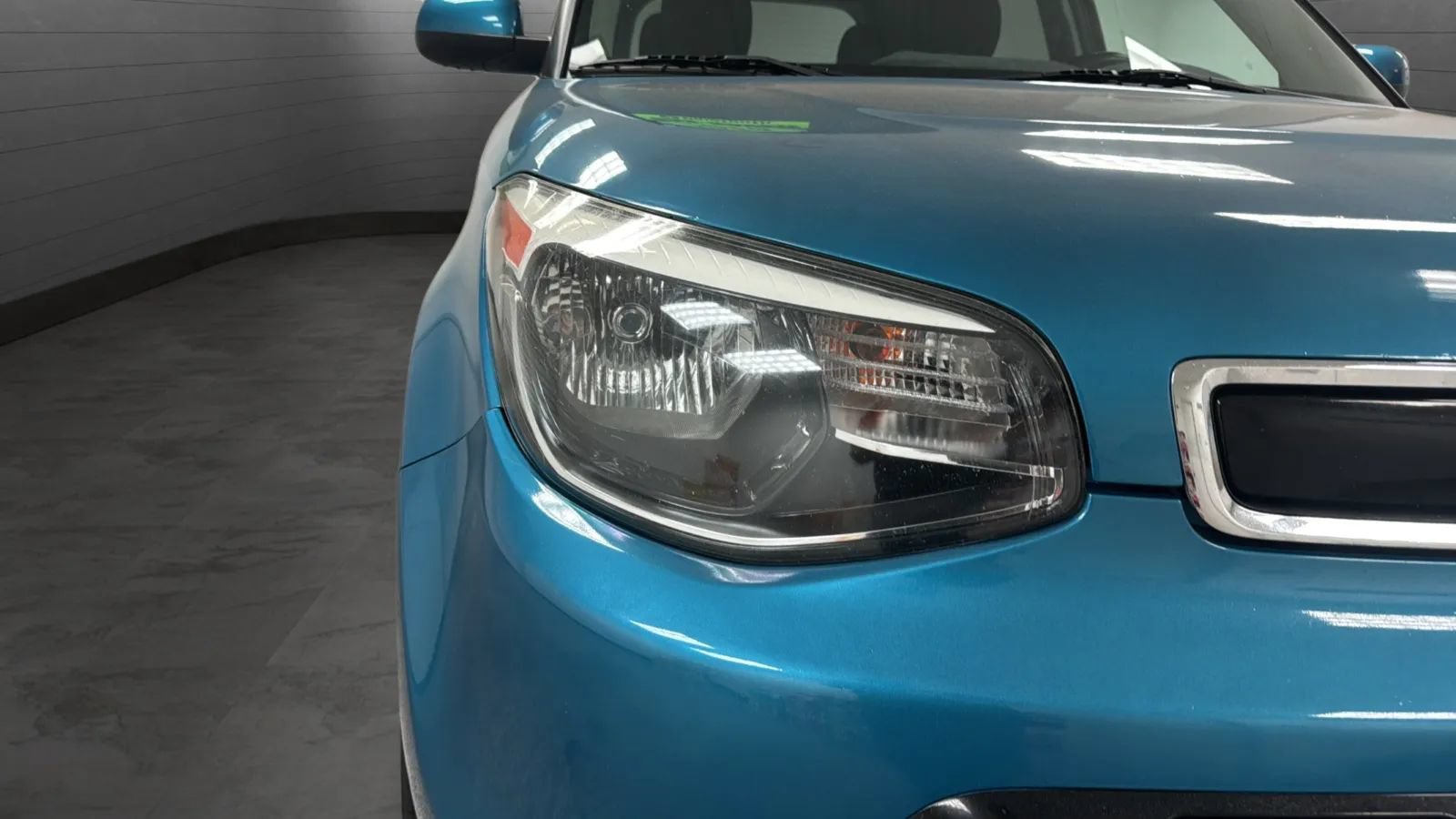 Used 2016 Kia Soul + w/ Designer's Package FWD image 33