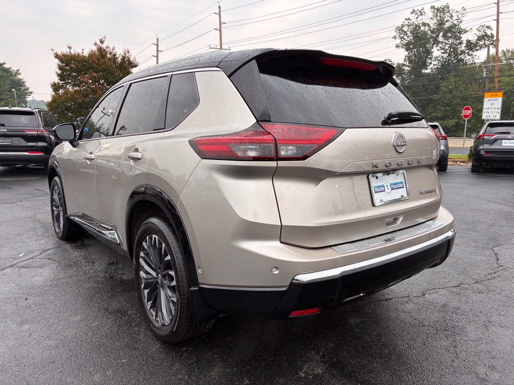 Used 2024 Nissan Rogue Platinum FWD image 5