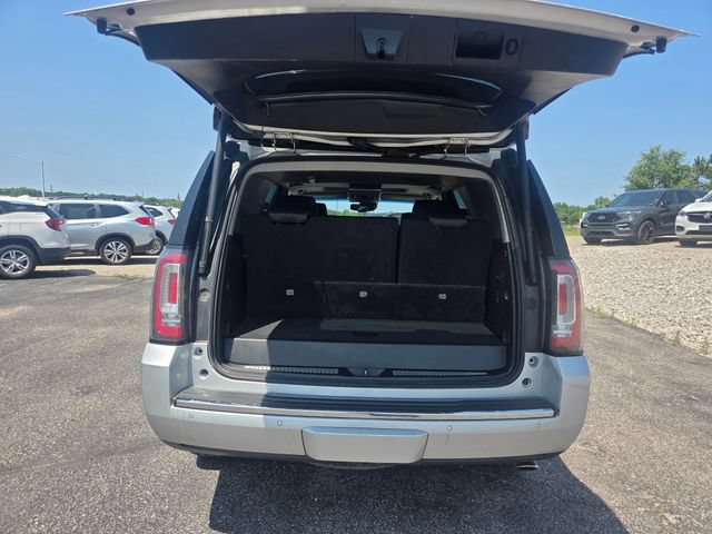 Used 2017 GMC Yukon Denali w/ Open Road Package AWD/4WD image 44