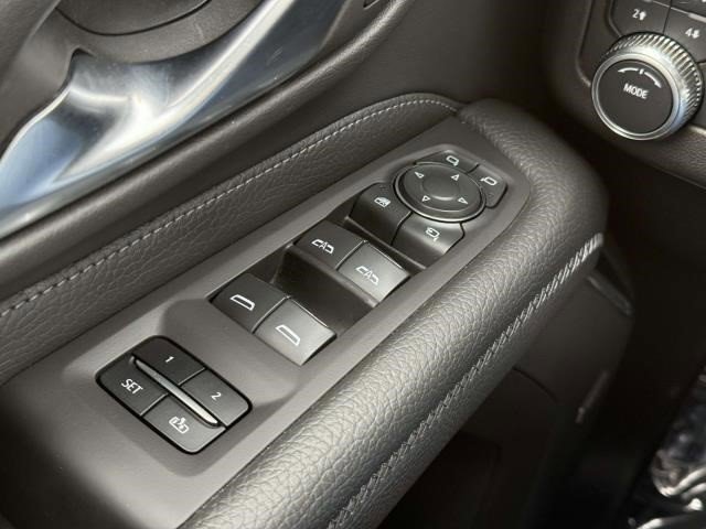 Certified 2022 GMC Yukon XL Denali image 13