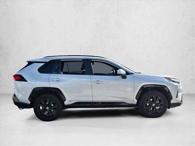 Used 2024 Toyota RAV4 SE video 2