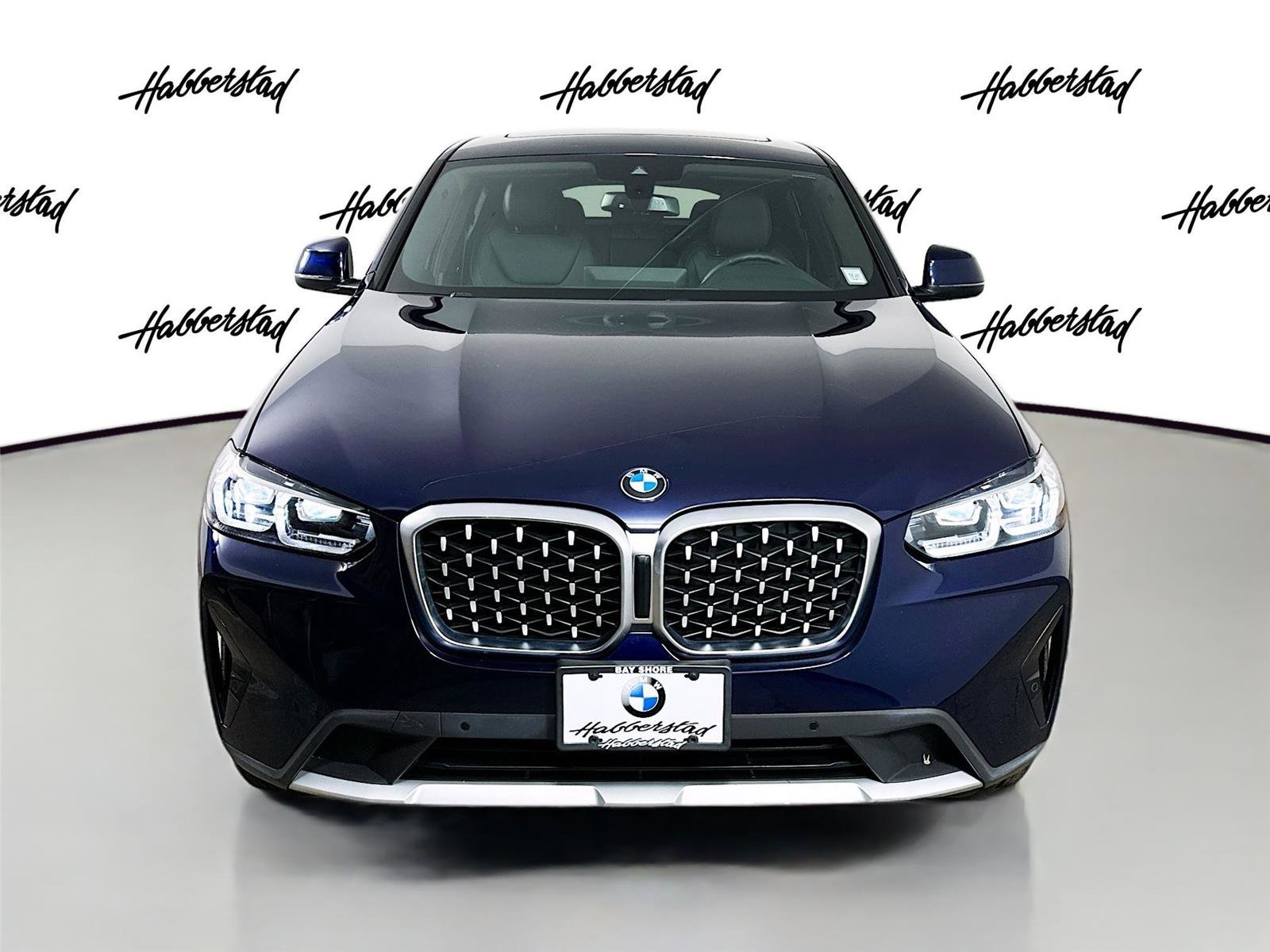 Used 2023 BMW X4 xDrive30i w/ Premium Package image 2