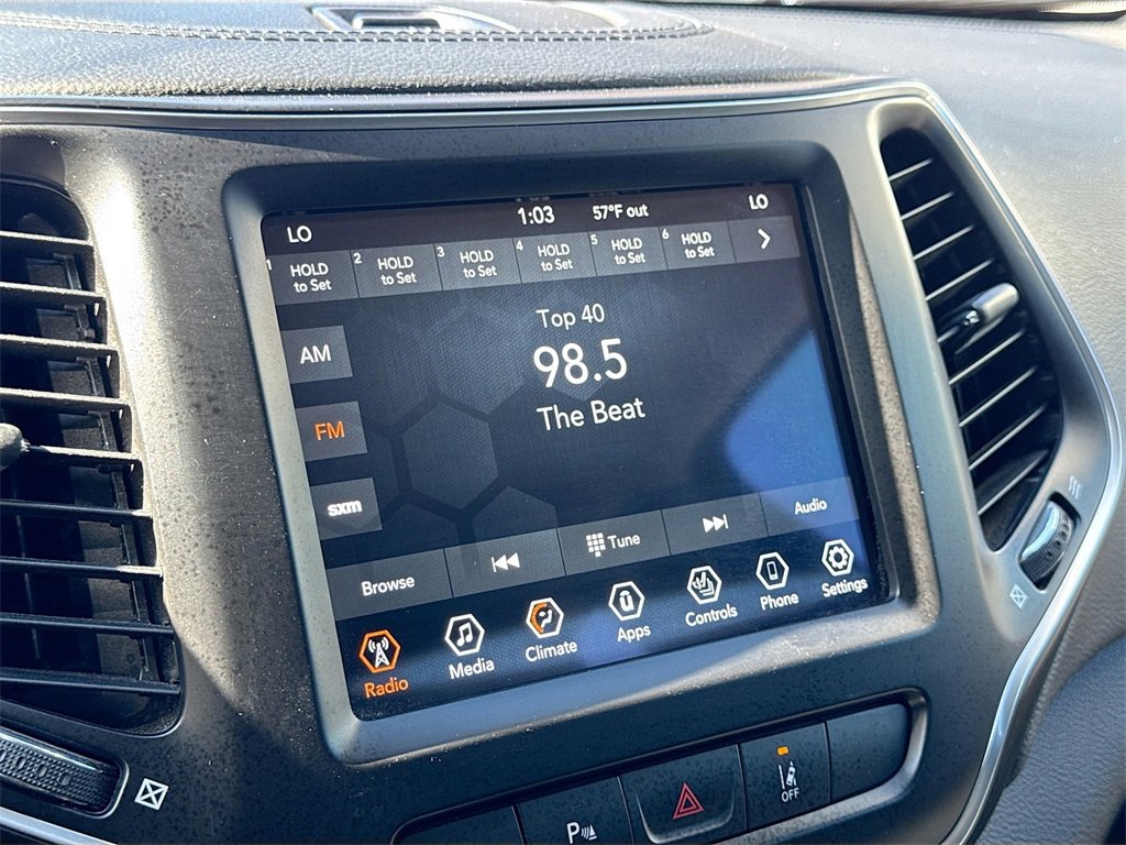 Used 2021 Jeep Cherokee Latitude Lux w/ Comfort/Convenience Group image 14