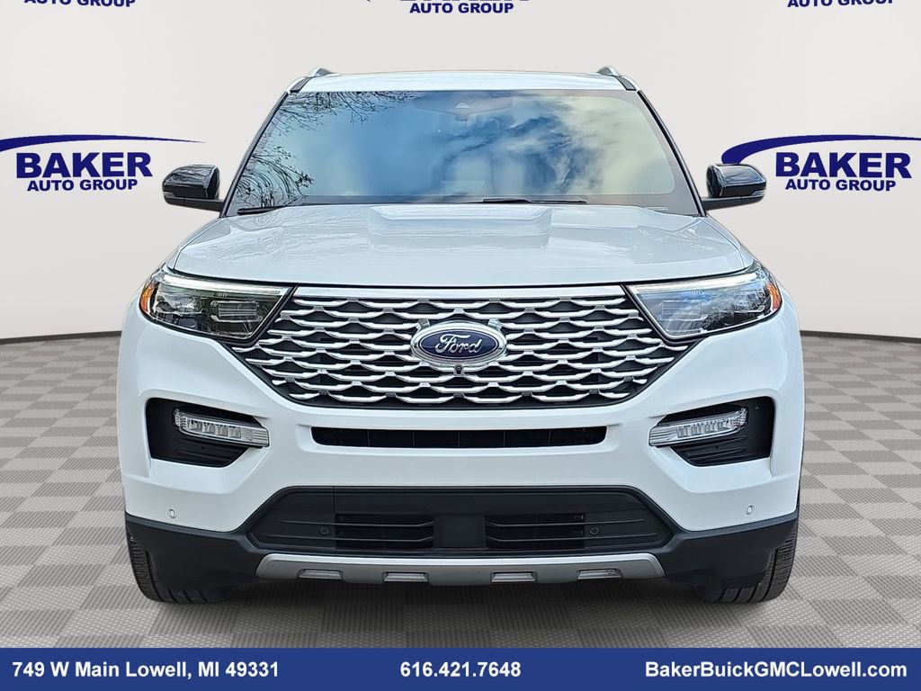 Used 2022 Ford Explorer Platinum w/ Equipment Group 601A image 2