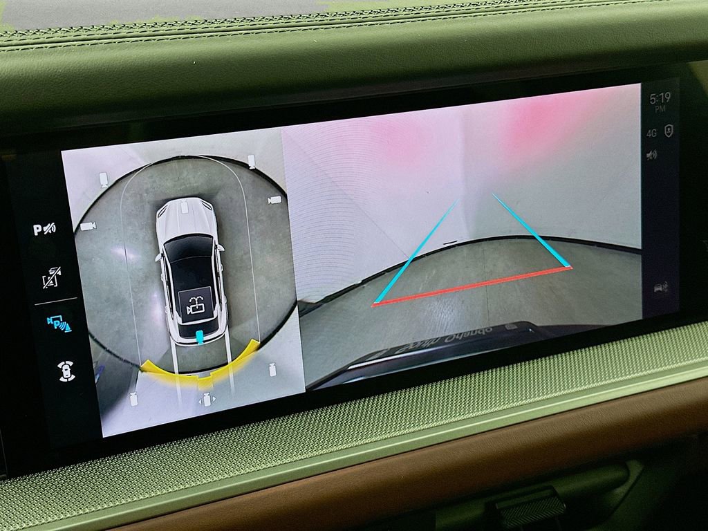 New 2026 Porsche Cayenne E-Hybrid Coupe AWD/4WD image 16