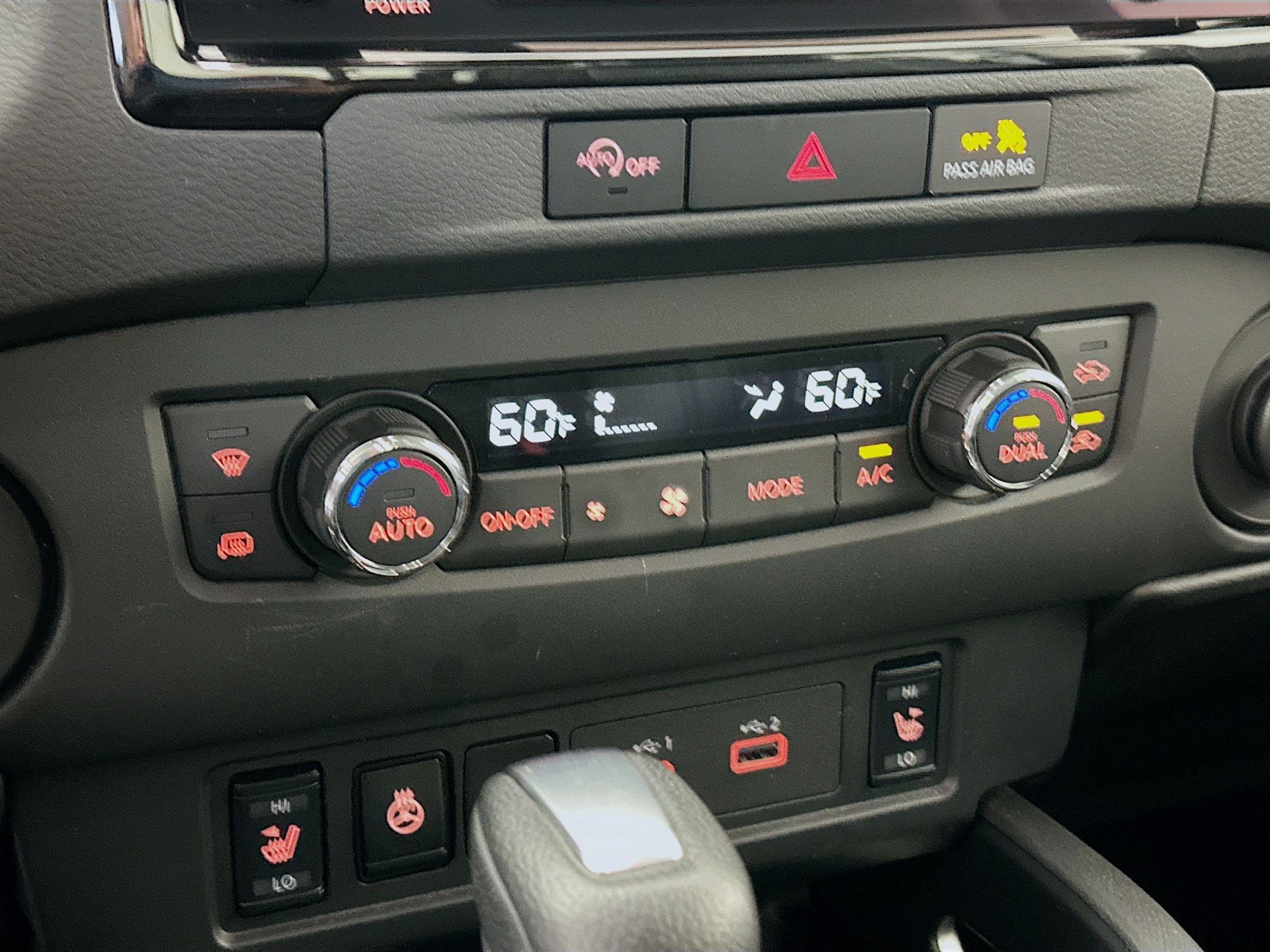 Used 2024 Nissan Frontier SL image 22