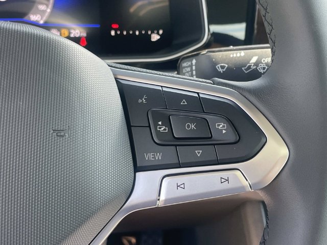 New 2026 Volkswagen Jetta SE FWD image 10