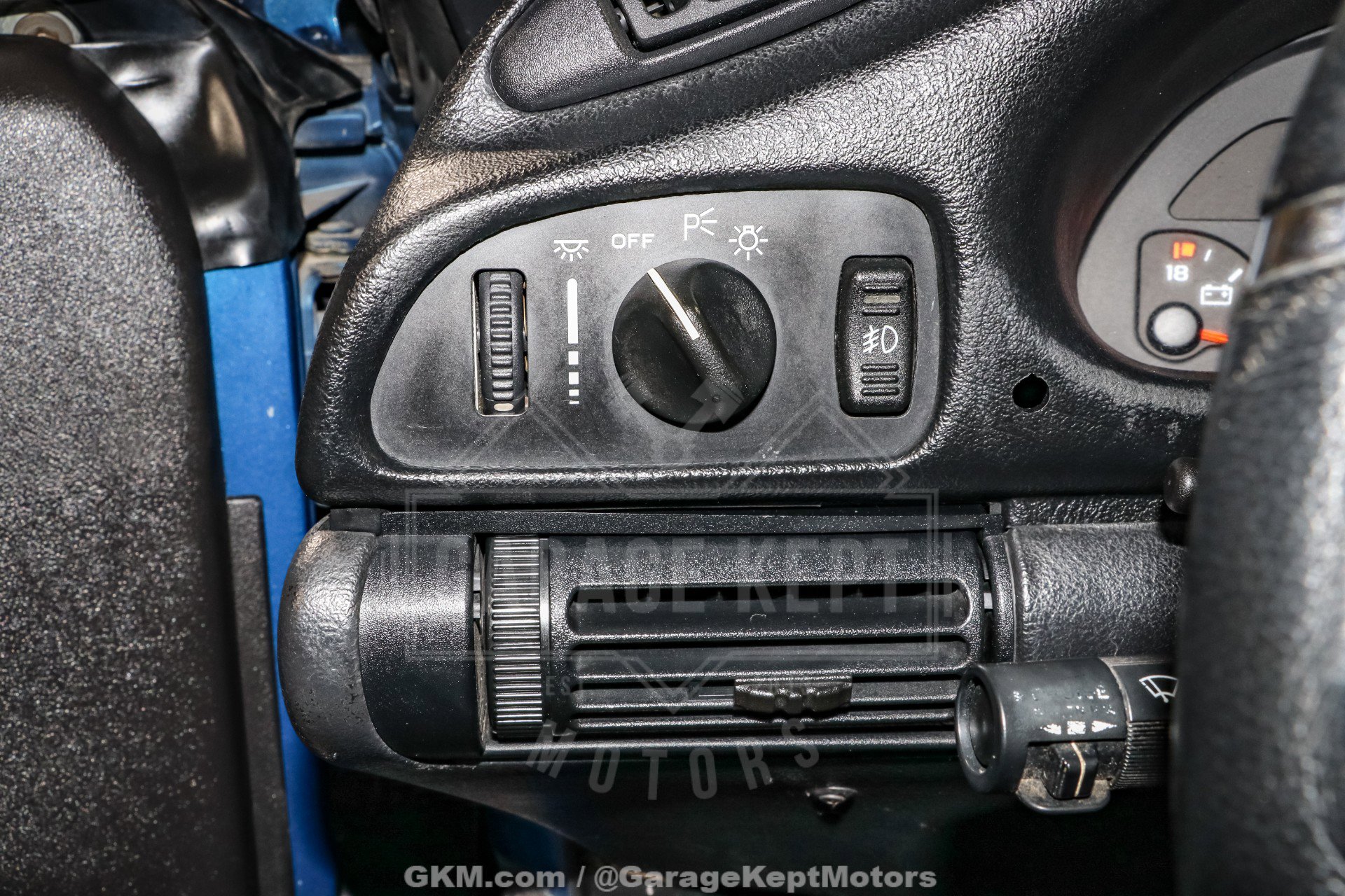 Used 1994 Chevrolet Camaro Z28 image 96