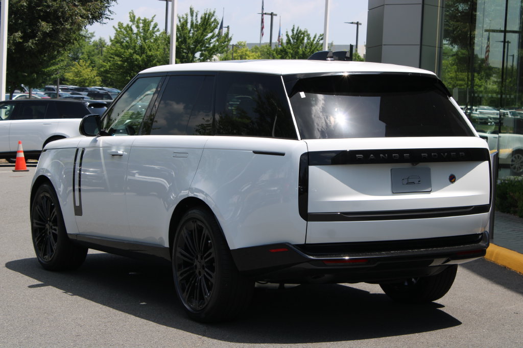 New 2026 Land Rover Range Rover SE AWD/4WD image 6