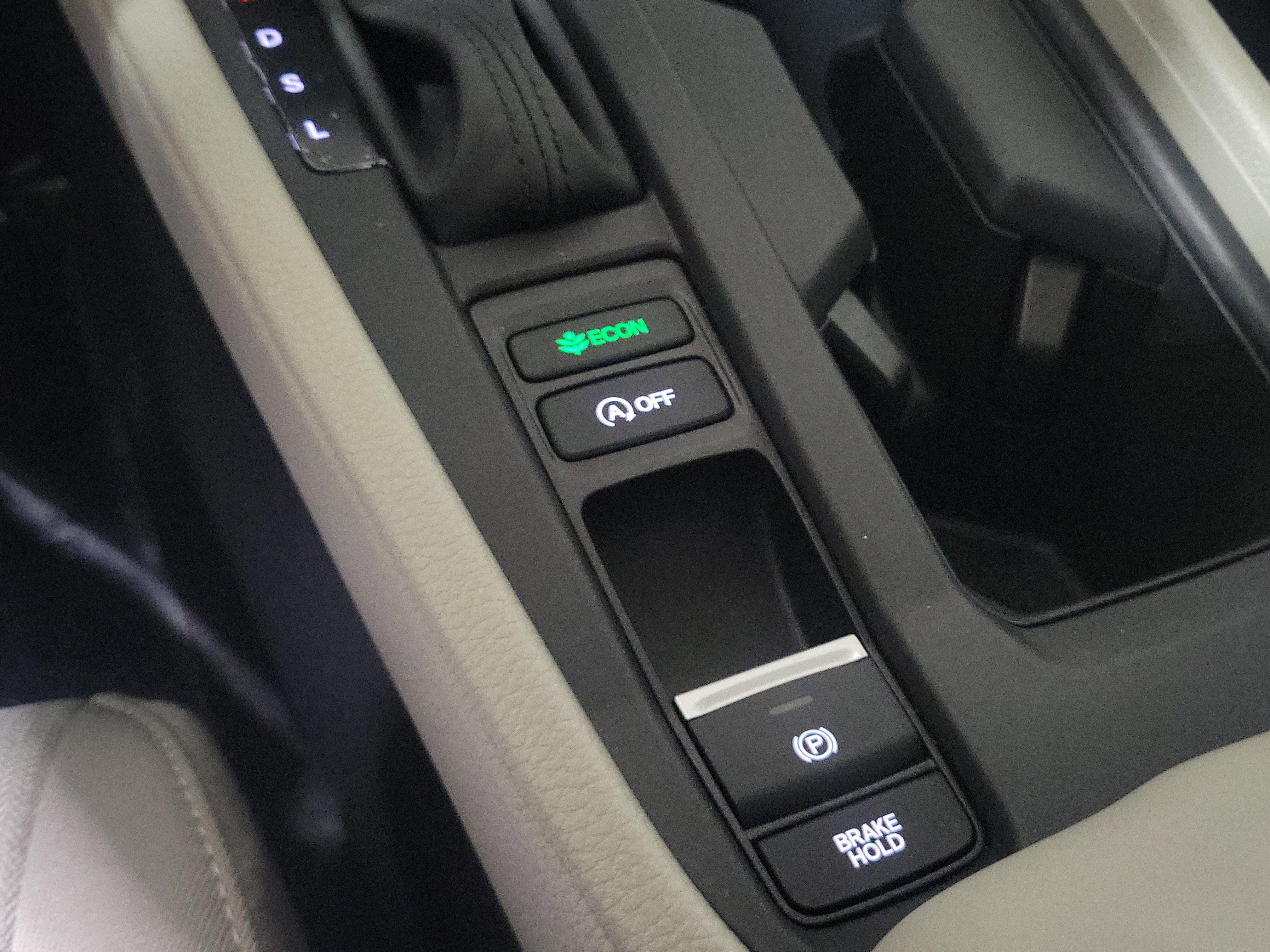 Certified 2025 Honda Accord SE image 31