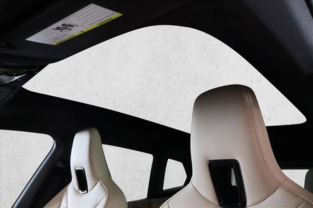 Used 2024 BMW iX xDrive50 w/ Premium Package image 17