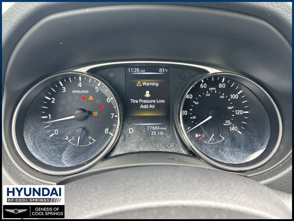 Used 2015 Nissan Rogue SV FWD image 35