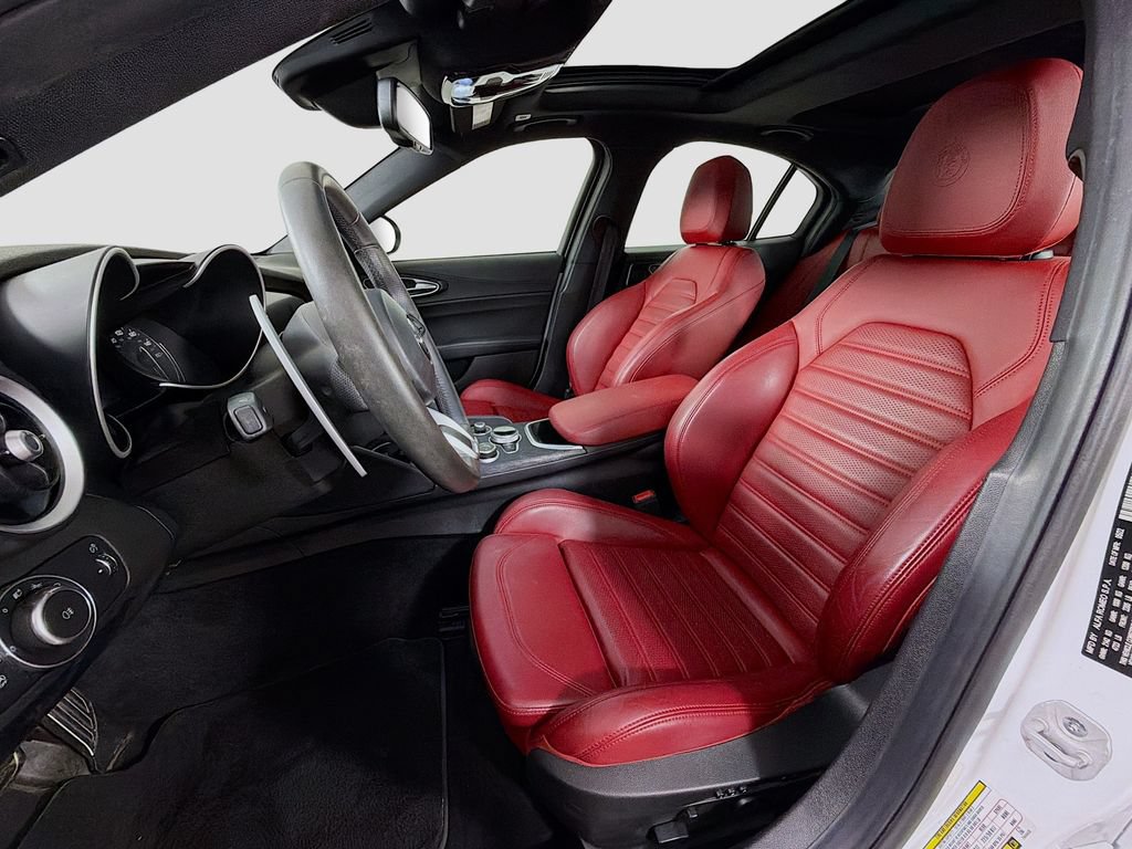 Used 2022 Alfa Romeo Giulia Sprint AWD/4WD image 12