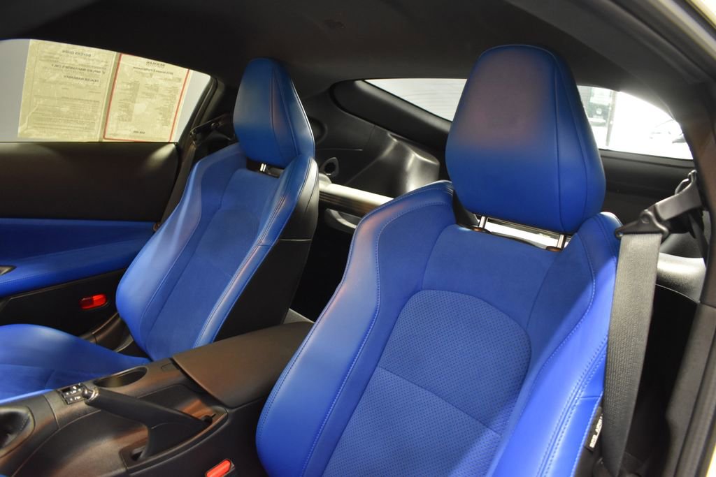 Certified 2025 Nissan Z Performance w/ Floor Mat Package RWD image 16