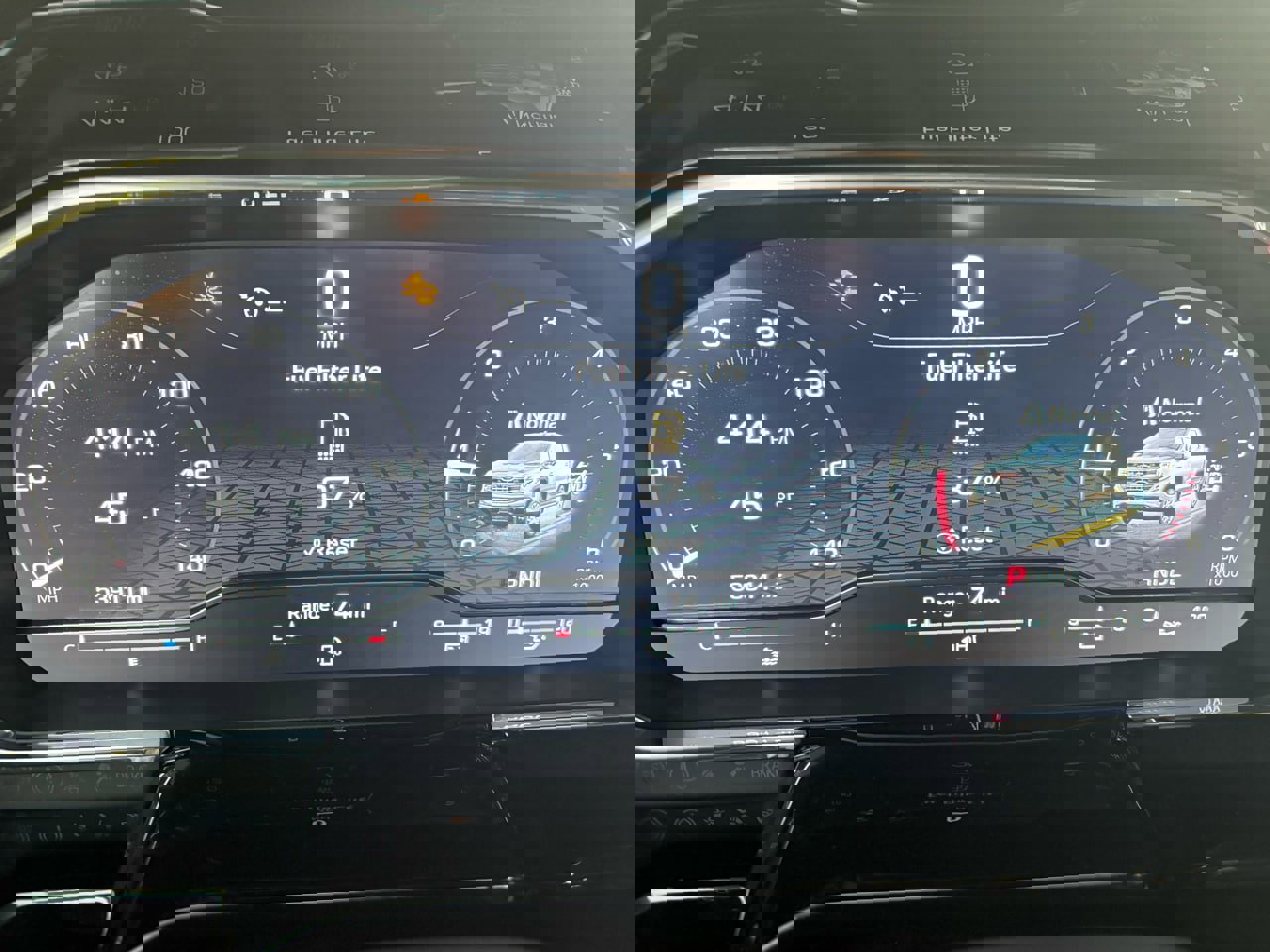 Used 2023 GMC Sierra 1500 SLE w/ Preferred Package image 7