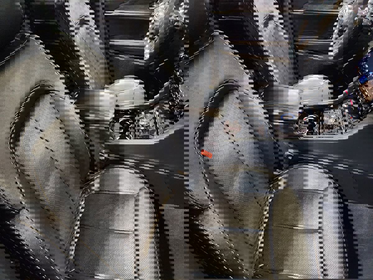 Used 2023 Jeep Grand Cherokee Limited w/ Luxury Tech Group II image 34