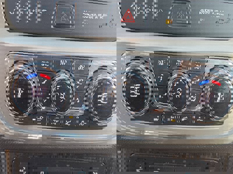 Used 2013 GMC Acadia Denali image 27