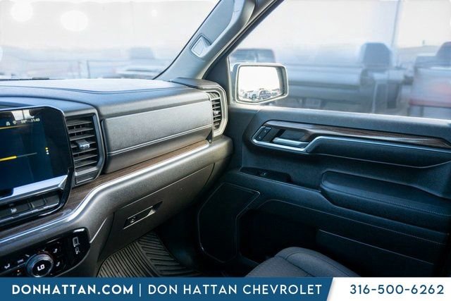 Used 2023 Chevrolet Silverado 1500 LT image 15