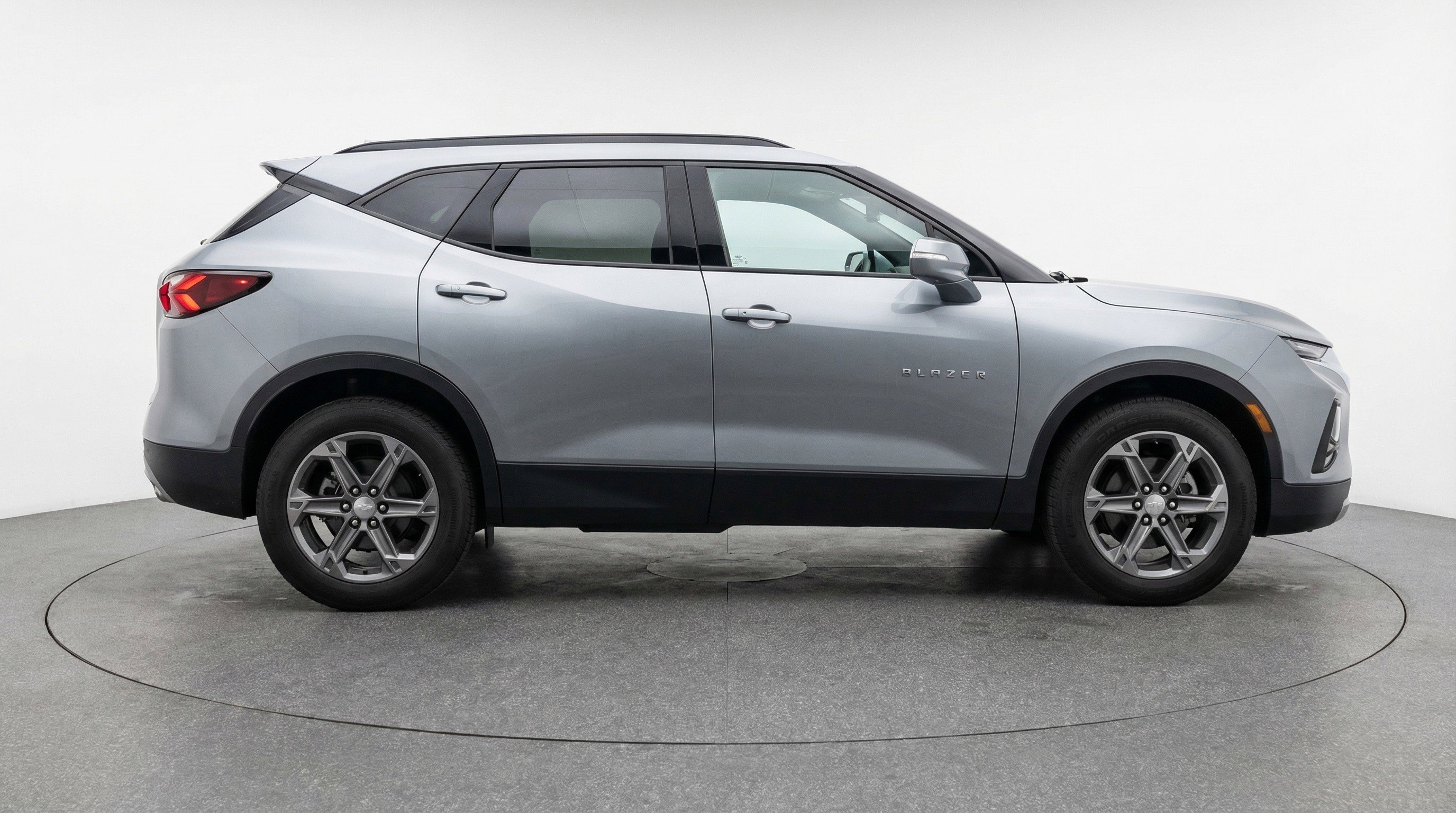 Used 2025 Chevrolet Blazer LT image 11