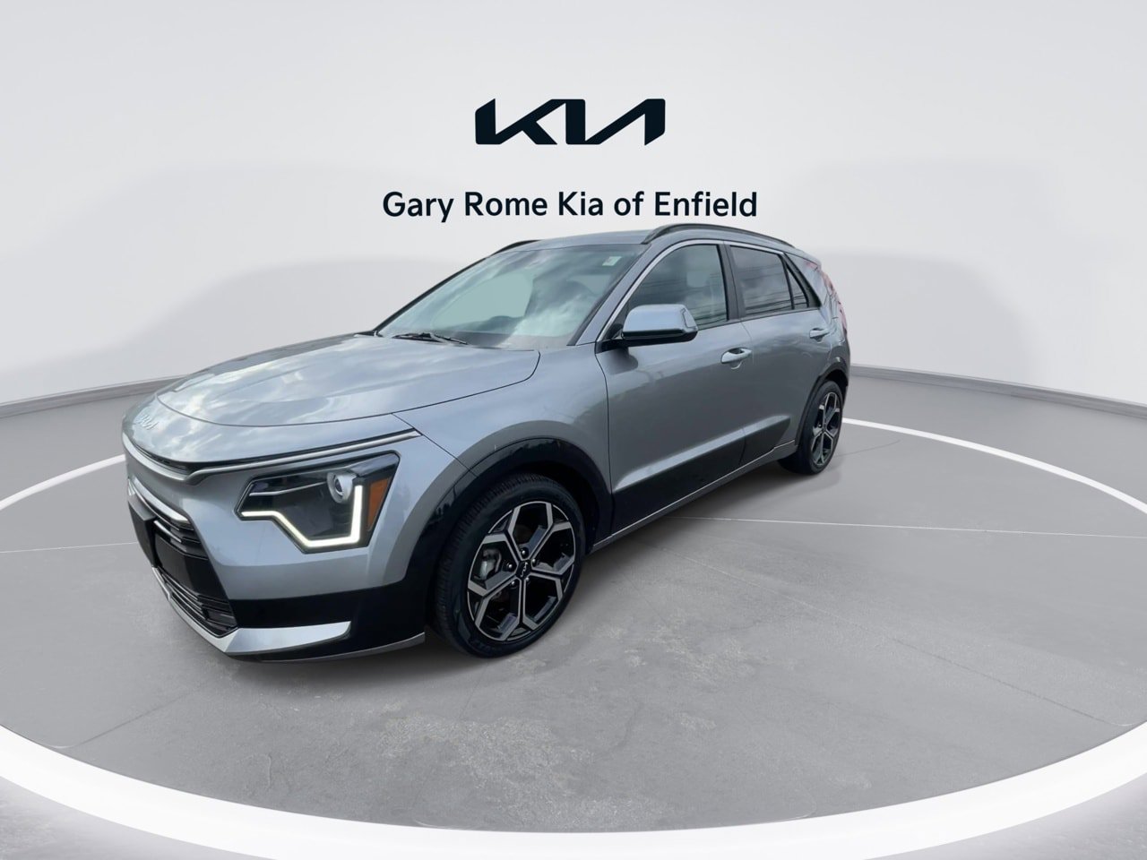 Certified 2023 Kia Niro EX Touring image 4