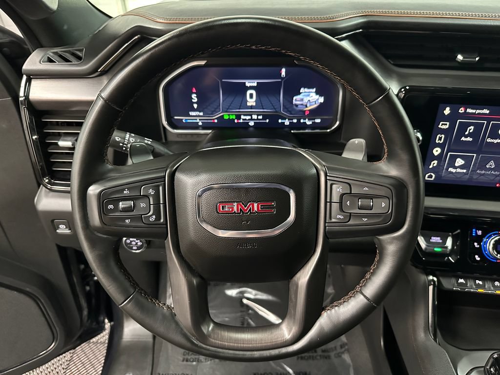 Used 2024 GMC Sierra 1500 AT4 w/ Technology Package AWD/4WD image 14