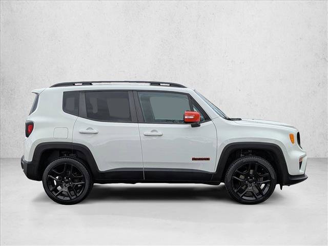 Used 2020 Jeep Renegade Latitude AWD/4WD image 4