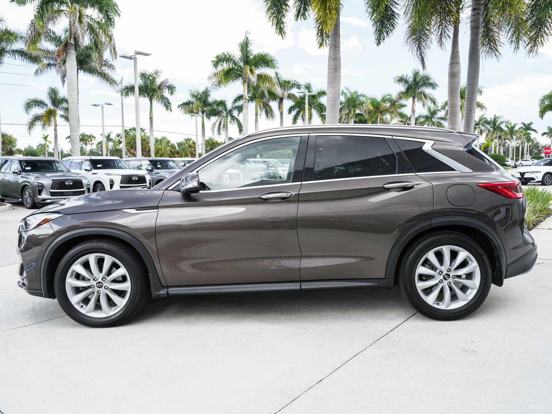 Used 2019 INFINITI QX50 Essential w/ Premium Audio Package AWD/4WD image 22