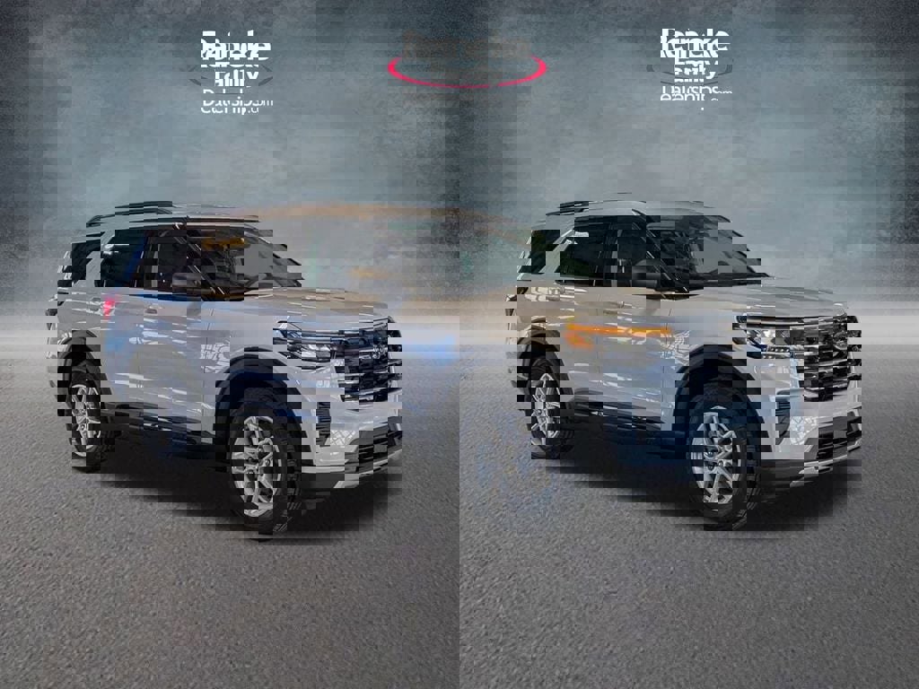 New 2026 Ford Explorer Active image 3
