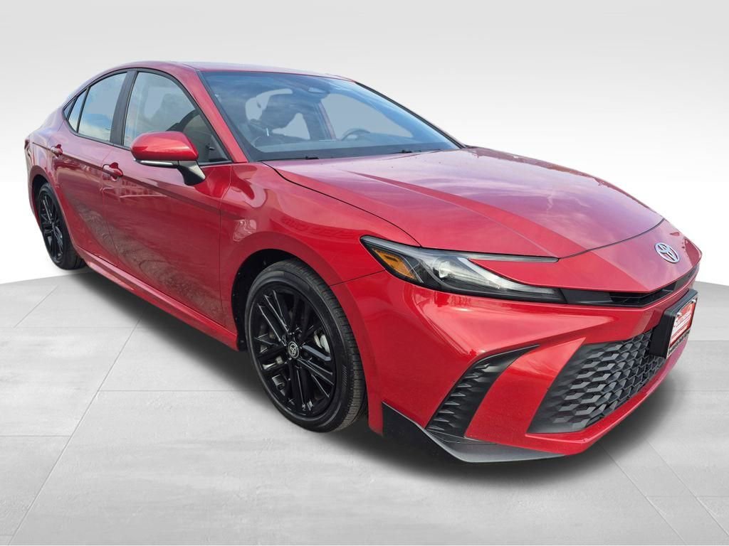 Used 2025 Toyota Camry LE image 6