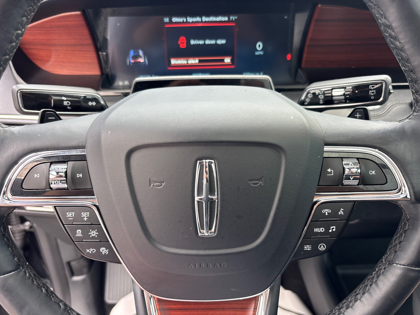 Certified 2023 Lincoln Navigator Reserve AWD/4WD image 16