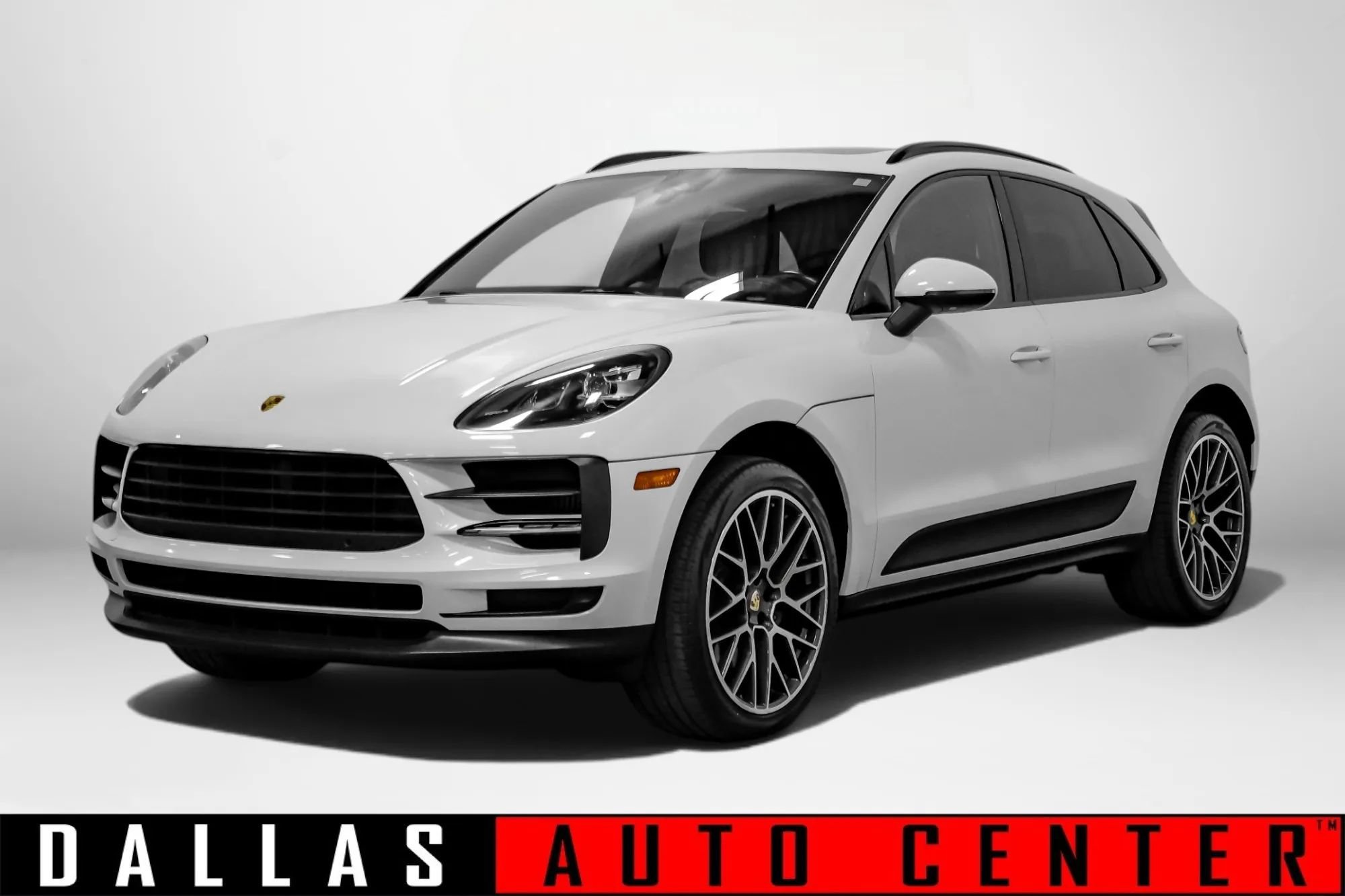 Used 2020 Porsche Macan S AWD/4WD image 3