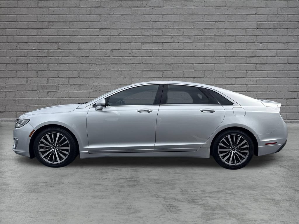 Used 2017 Lincoln MKZ Select FWD image 4