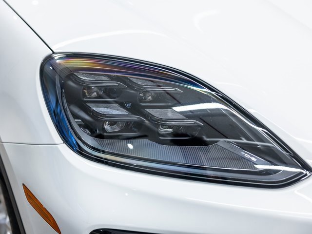 Used 2025 Porsche Cayenne S image 13
