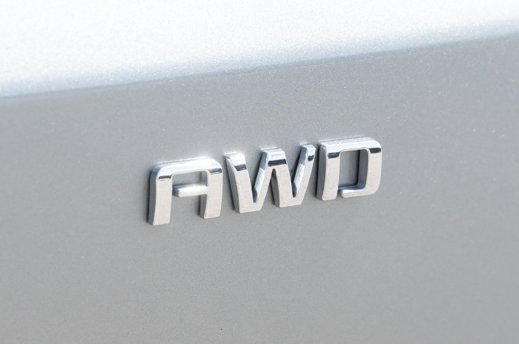 Used 2024 Chevrolet Blazer EV LT AWD/4WD image 14