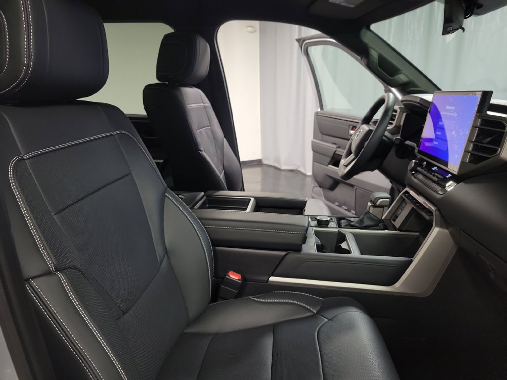 Used 2026 Toyota Tundra Limited AWD/4WD image 35