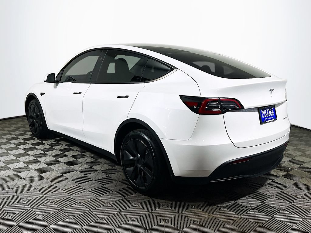 Used 2025 Tesla Model Y Long Range AWD/4WD image 5