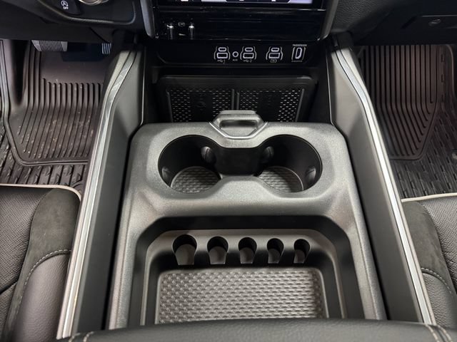 New 2026 RAM 1500 Laramie AWD/4WD image 14