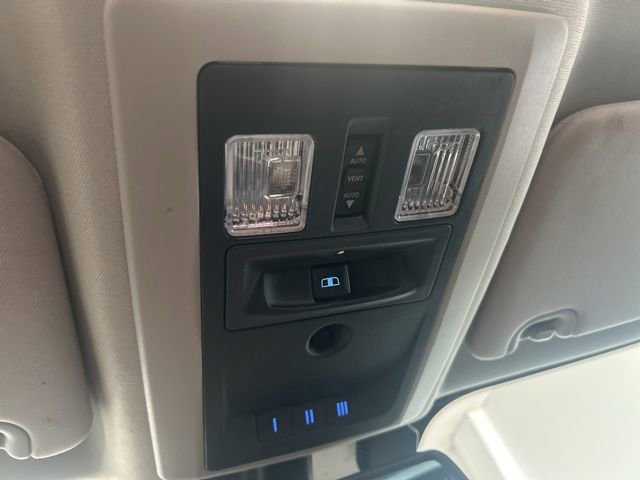 Used 2017 RAM 1500 Laramie w/ Convenience Group image 15