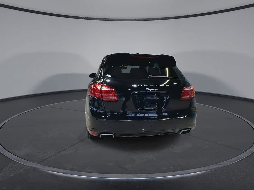 Used 2014 Porsche Cayenne AWD/4WD image 9