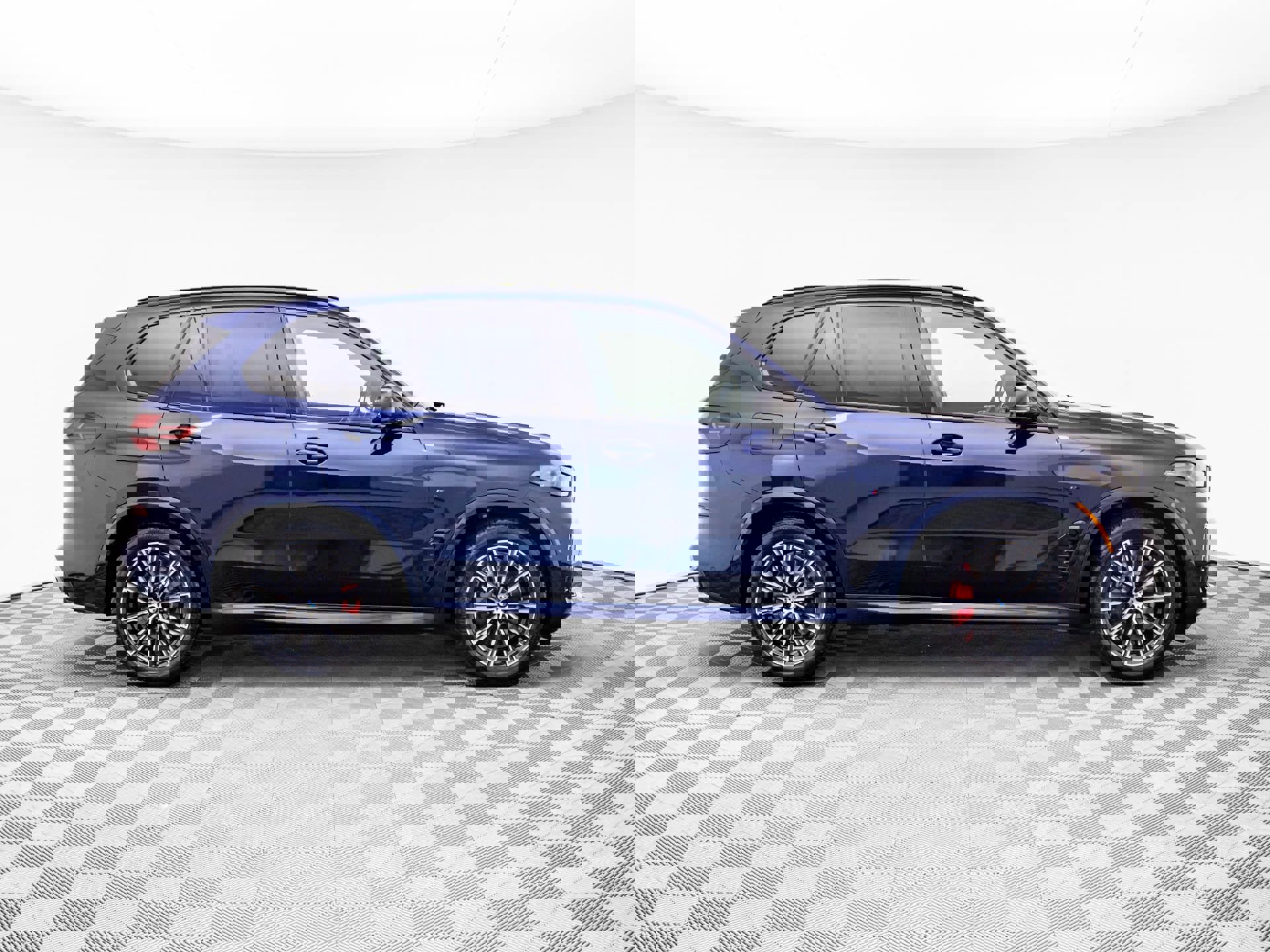 New 2026 BMW X5 M60i w/ Executive Package image 7