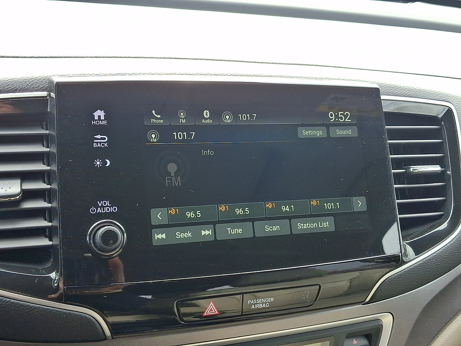 Used 2019 Honda Pilot EX-L image 16