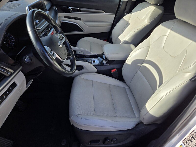 Used 2020 Kia Telluride S FWD image 11
